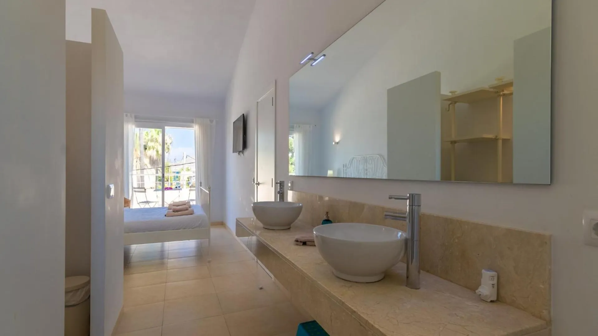 Modern Villa With Pool In Alcudia